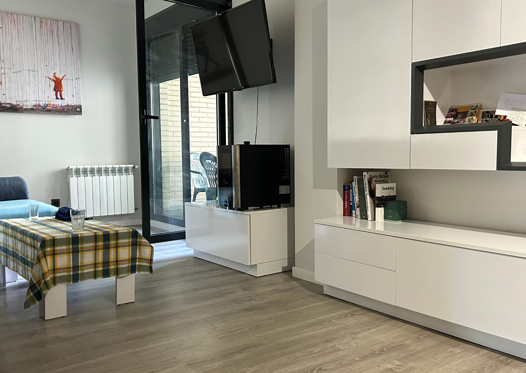 Why Europeans Refuse To Remove This Home Feature Americans Cannot Stand 7 European Apartments Have This 6