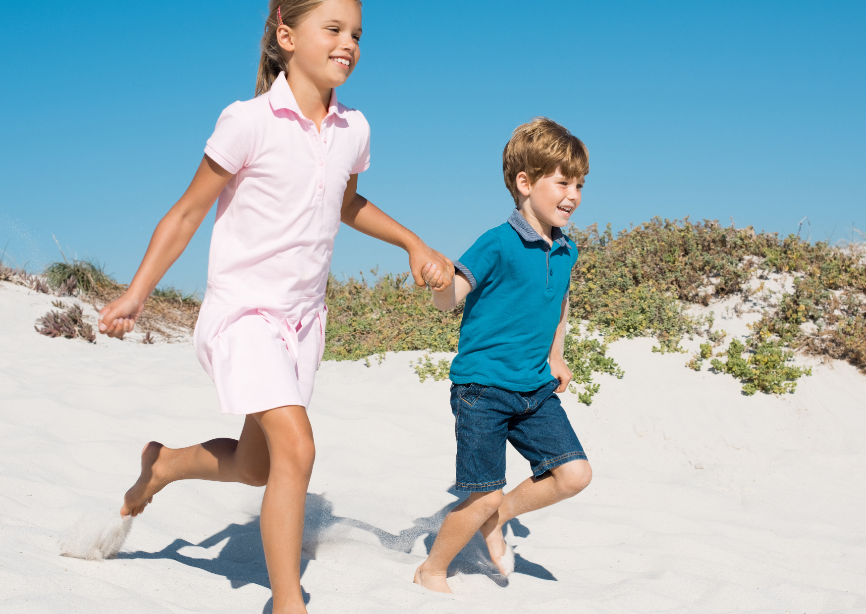 How Spanish Families Behave at Beaches 3