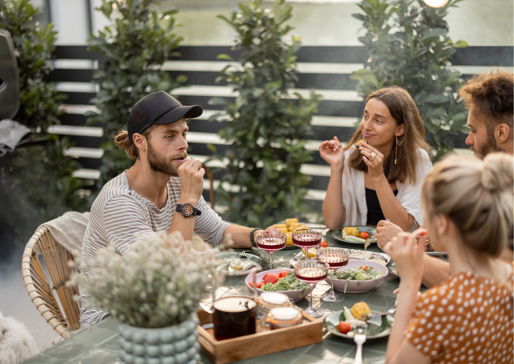 The Meal Behavior Europeans Accept That Americans Would Never Tolerate
