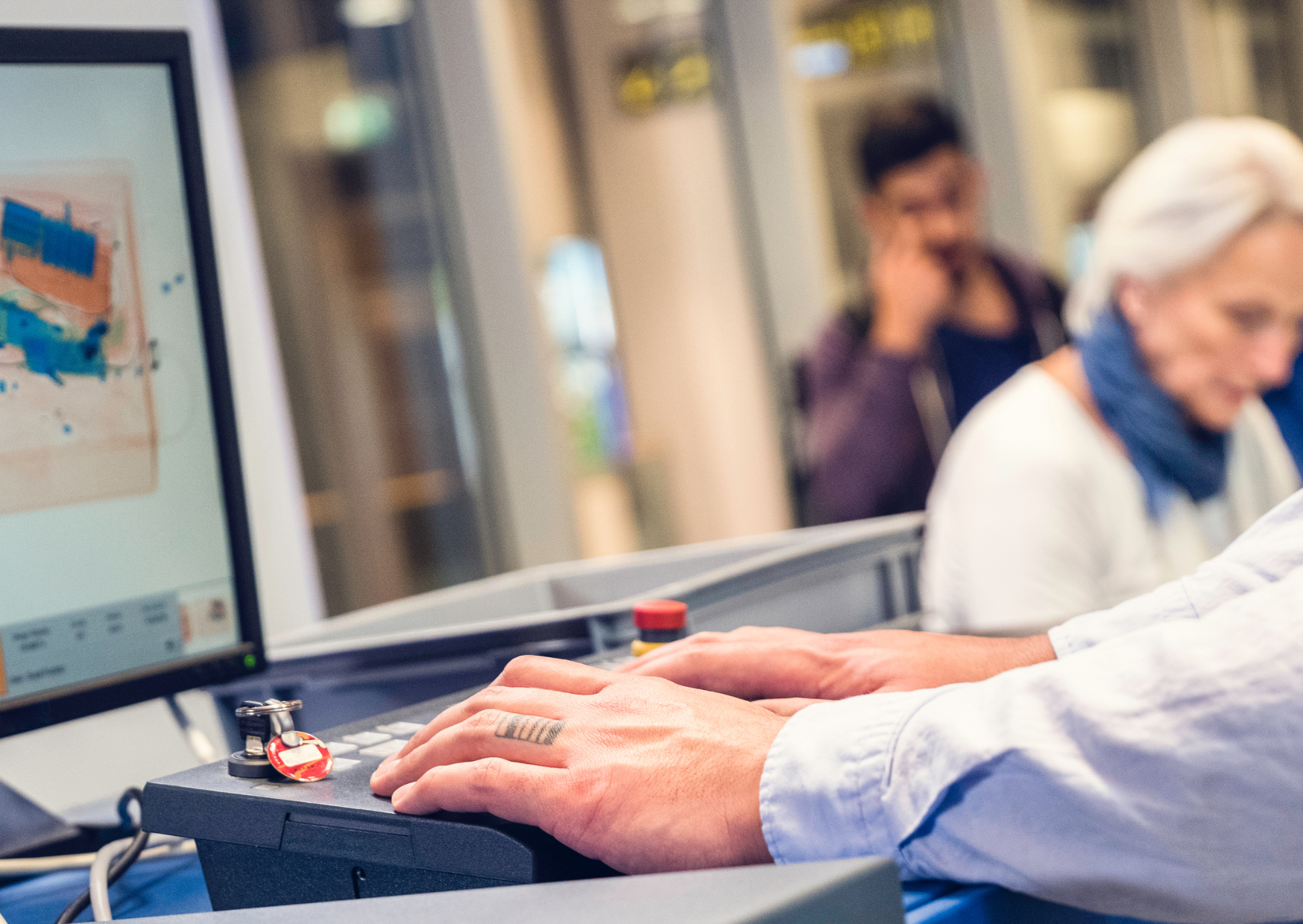 Beware: The Customs Form Error That Could Cost You $5,000 in Europe 3 Customs Check 4