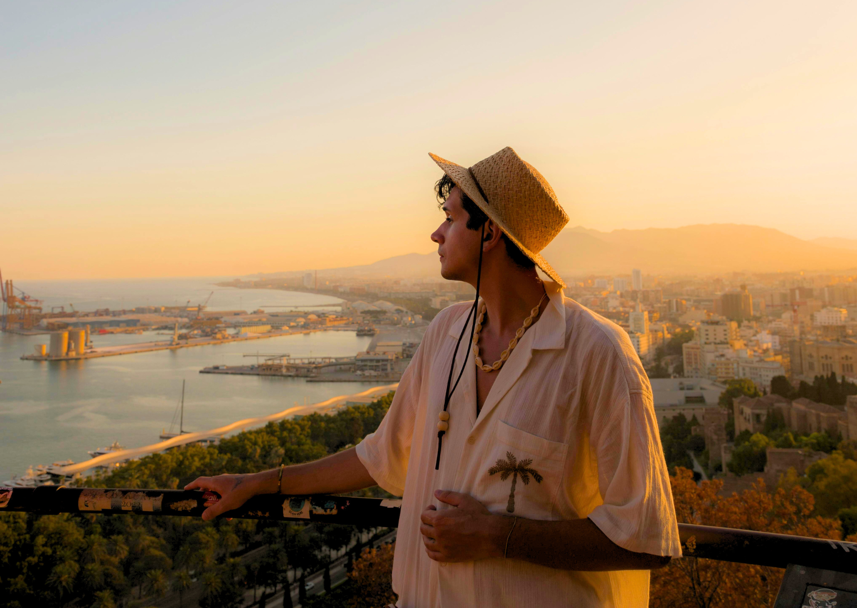 The Spanish Hotel Rule That Makes Americans Ask, “Is This Even Legal?”: The Hotel Registration Law in Spain That Terrifies American Tourists 5 Hotel Registration Law in Spain 10