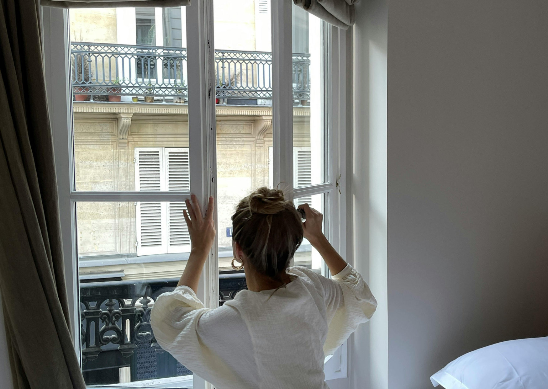 Italians Air Out Their Bedrooms 6