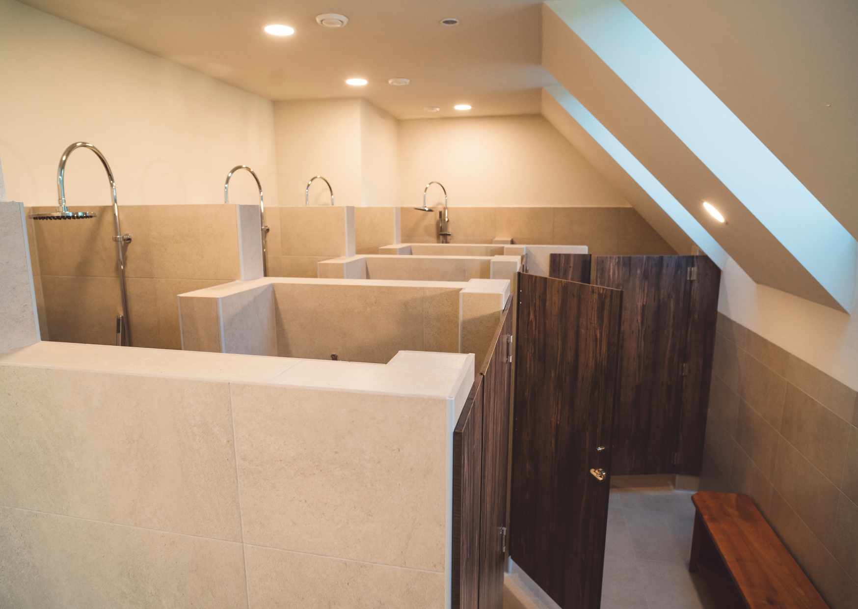 Why Europeans Shower This Way And Americans Think It’s Strange: The Bathroom Difference That Gives American Visitors Culture Shock 6 Shower Habit Europeans Follow 6
