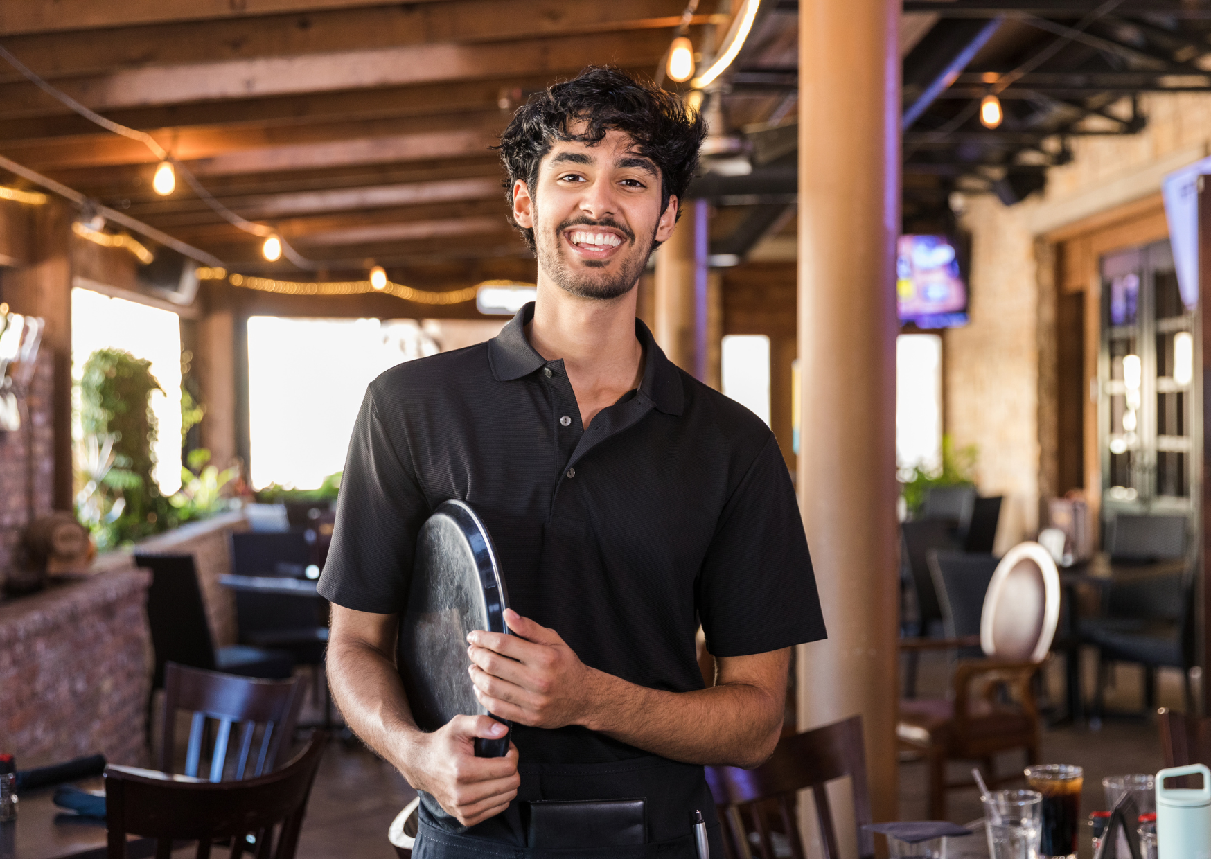 The Tip Rejection Way French Servers Do That Makes Americans Feel Cheap 1 french tipping