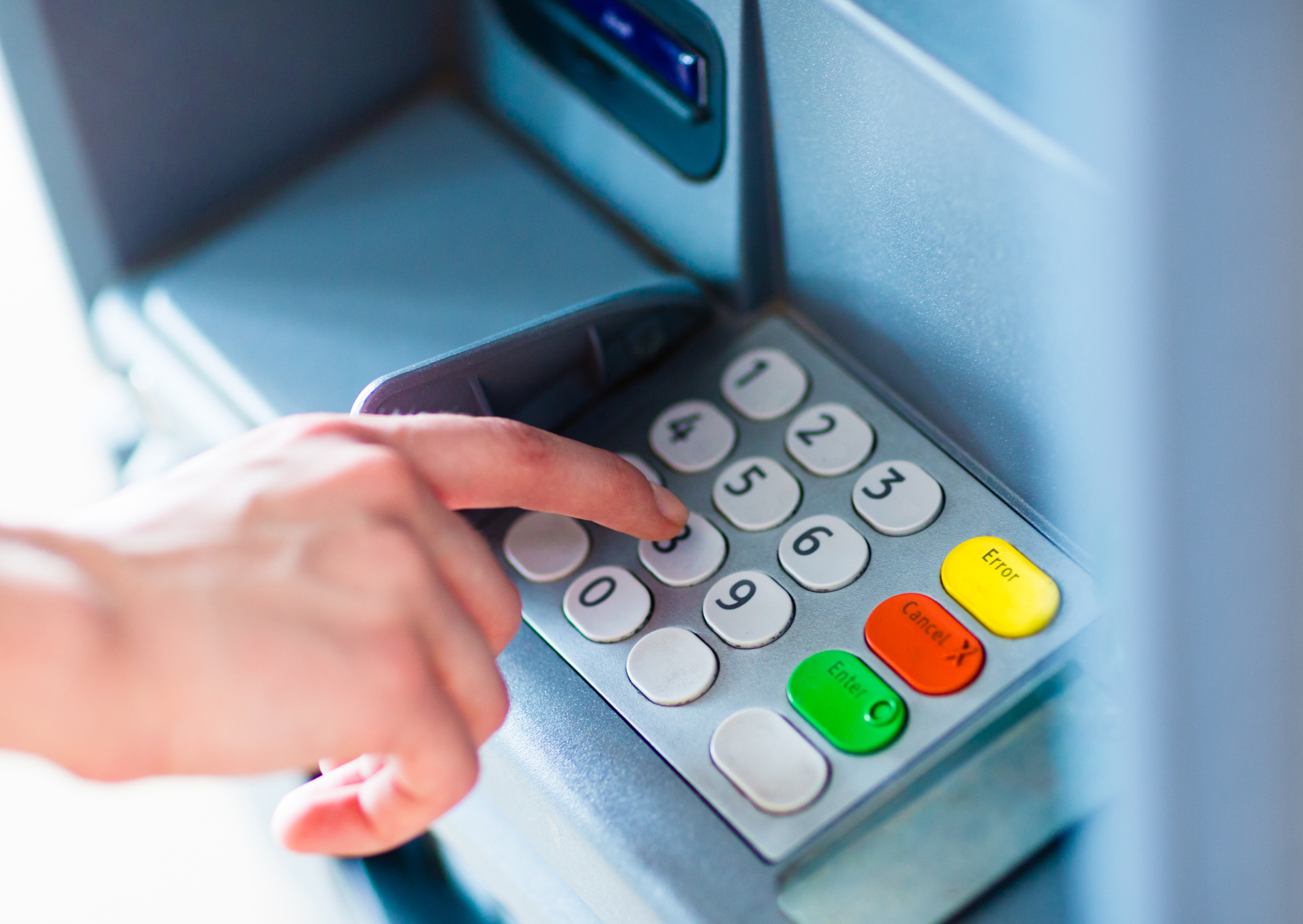 Why Americans Should Never Use These 5 ATMs in Tourist Areas 1 Why Americans Should Never Use These 5 ATMs in Tourist Areas