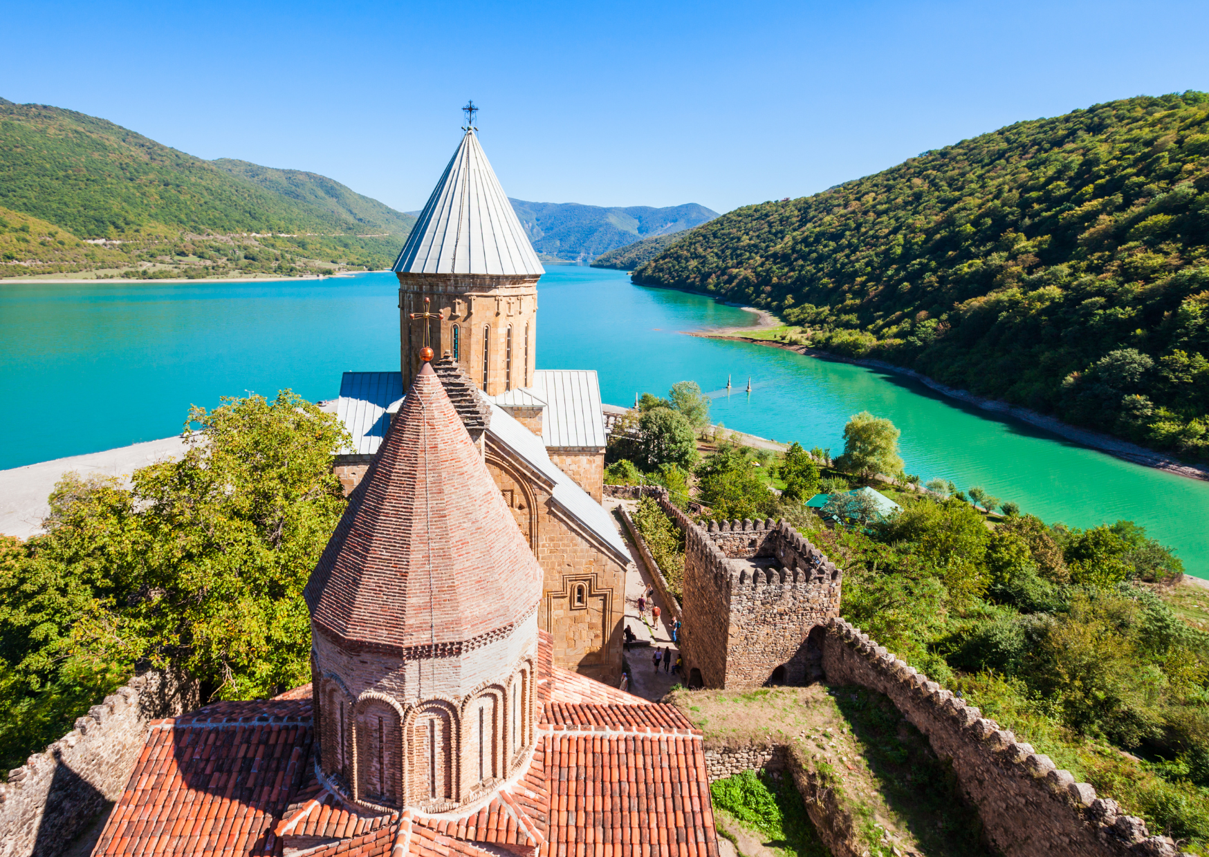 6 Countries that Approve American Retirees Without An Embassy Visit 8 digital nomads visa Georgia