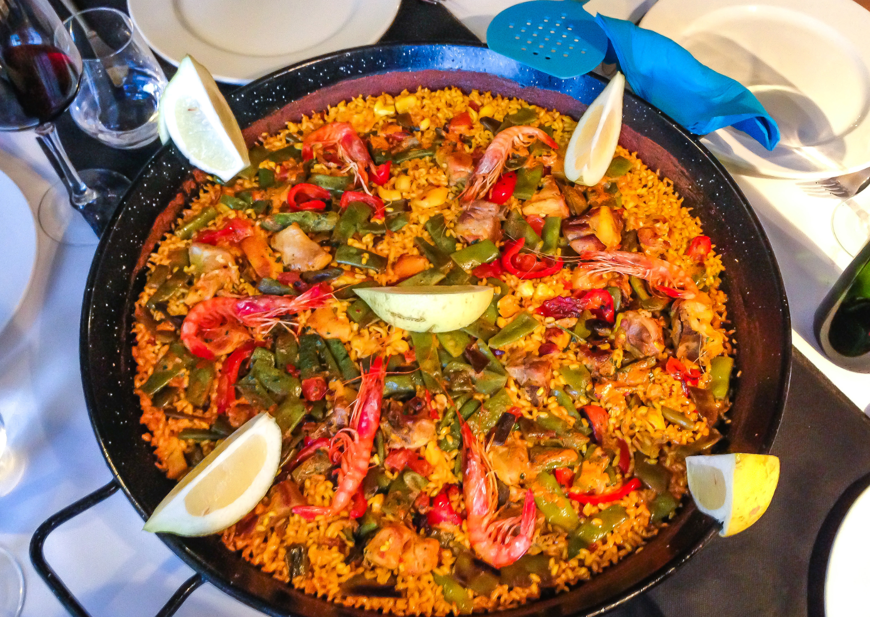 Why Spanish Restaurants Won’t Serve You Dinner at 7 PM Even If You’re Starving 3 Spanish Restaurants