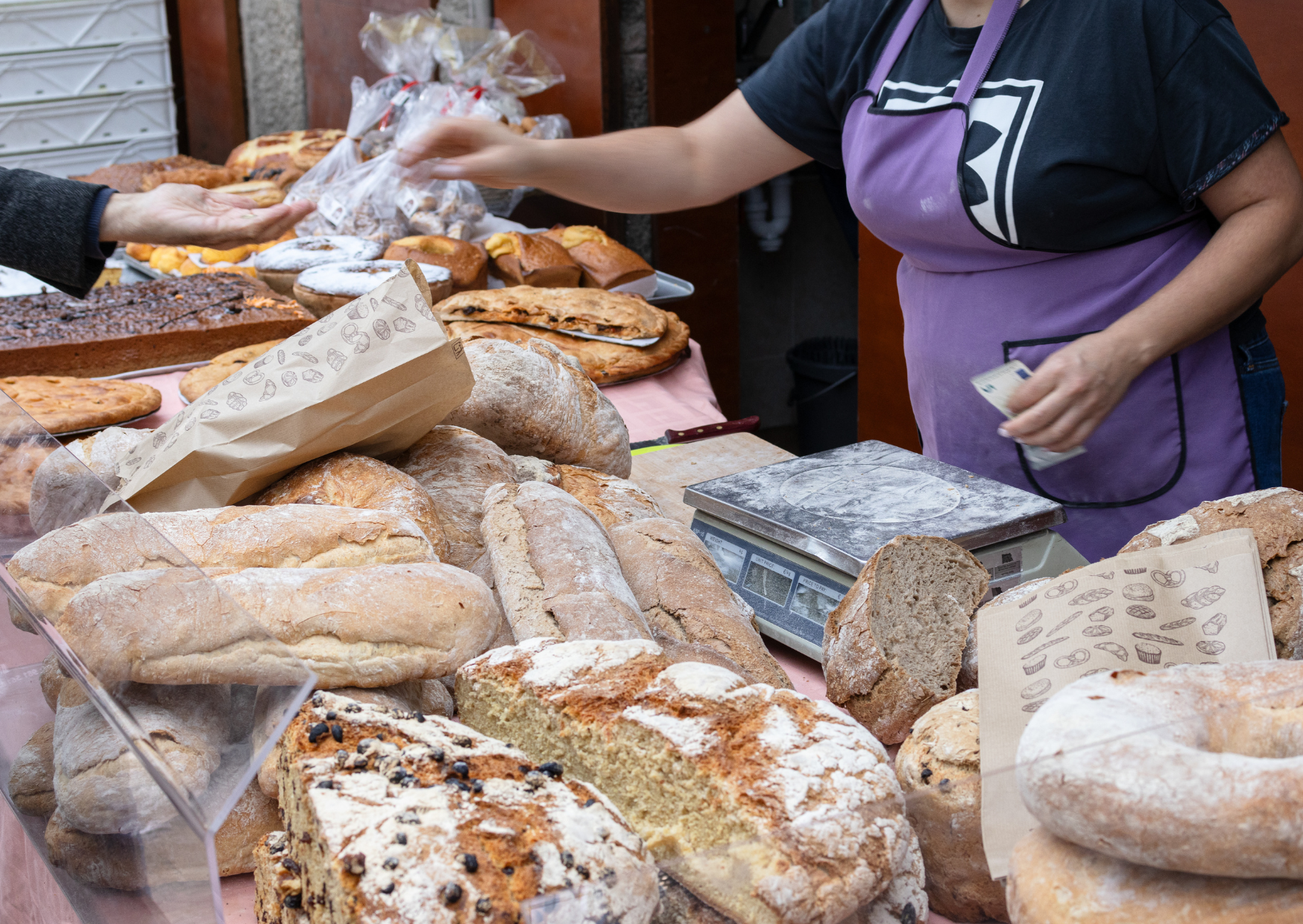 Spanish market sellers