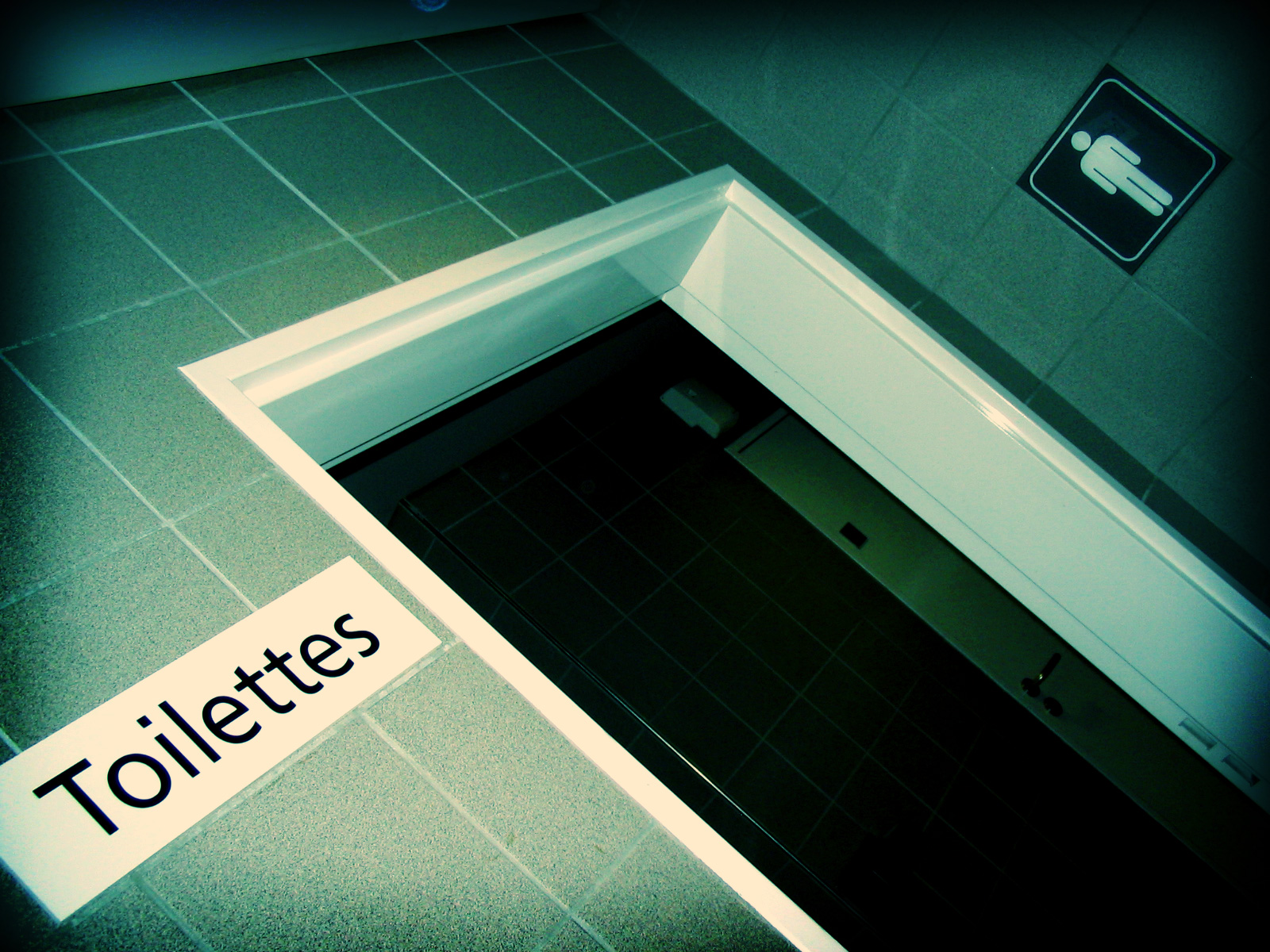 Why French Public Toilets Cost Money and Americans Think It’s Robbery 2 french toilettes 1234349