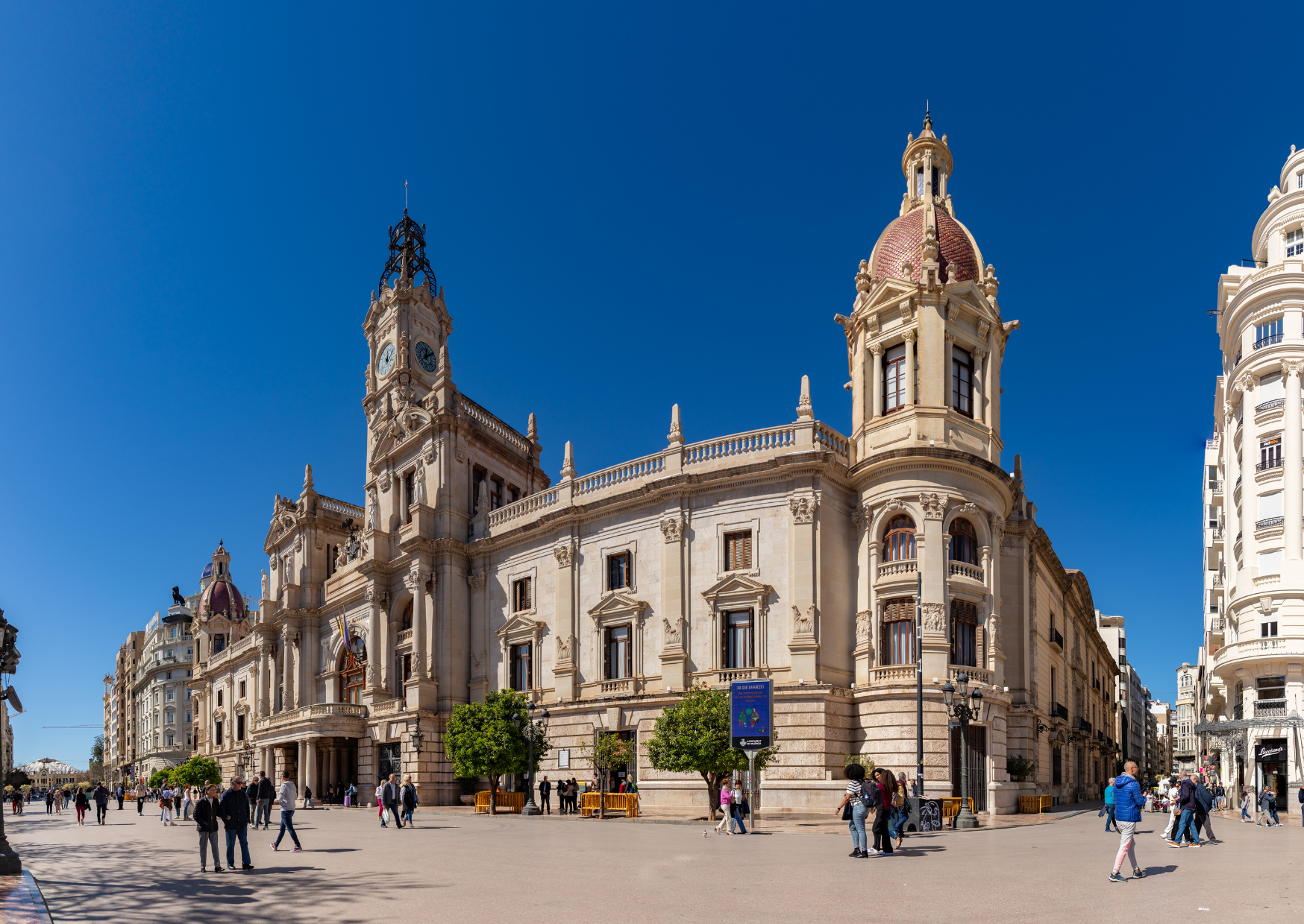 living in Valencia 3