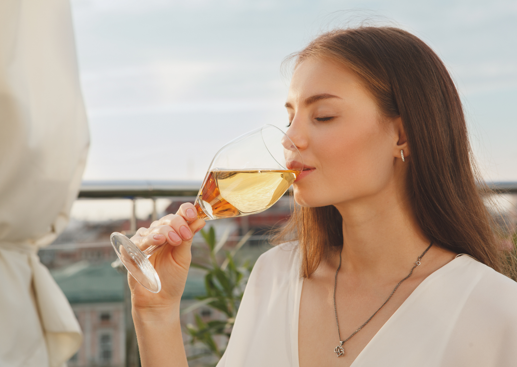 French women drinking wine at lunch