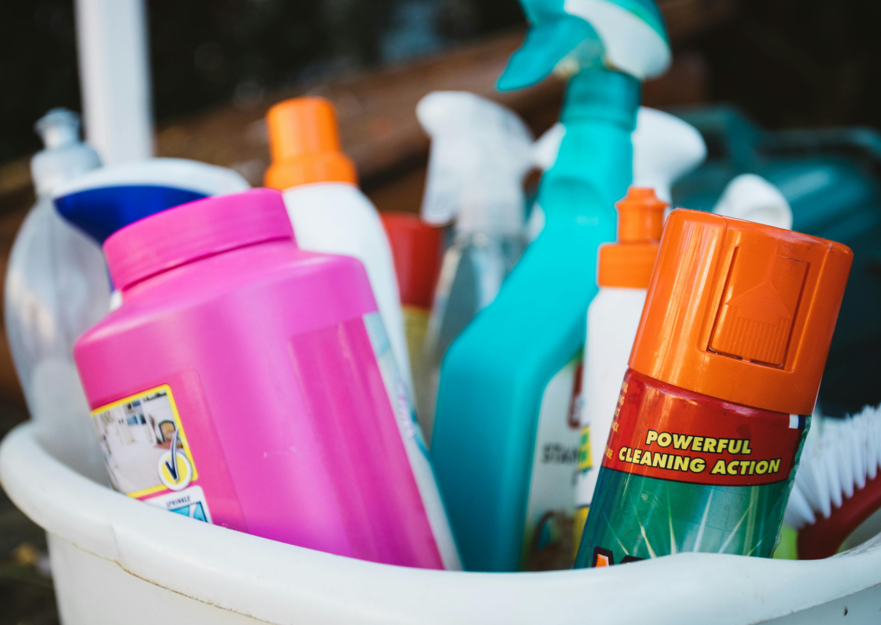 European Cleaning Products Cost €15 Monthly — Americans Pay $70 And Need Inhalers 2 cleaning materials Europe 4