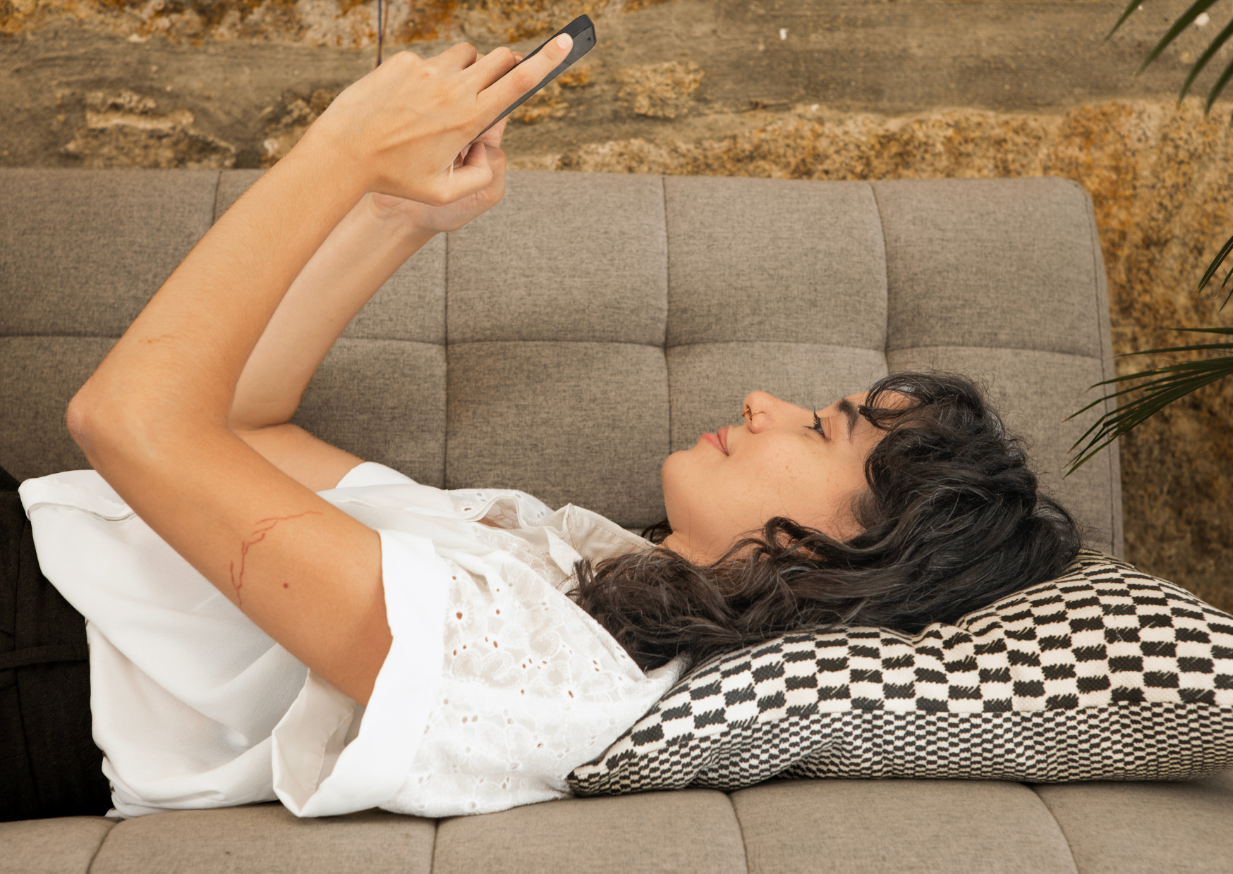 The WhatsApp Messages That Mark You As American Immediately 6 whatsapp 6