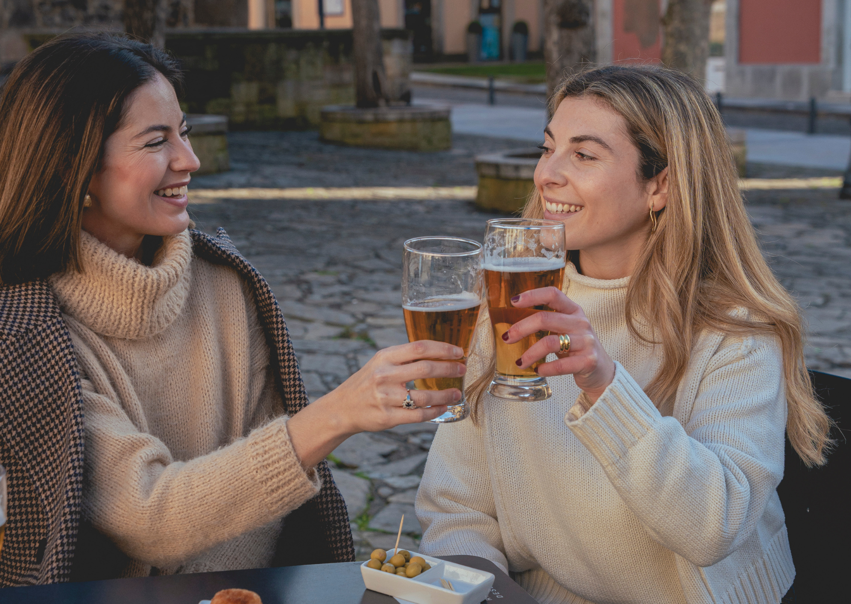 The 3-Year Rule for Friendships in Europe Americans Need to Accept 6 3 year friendships 2