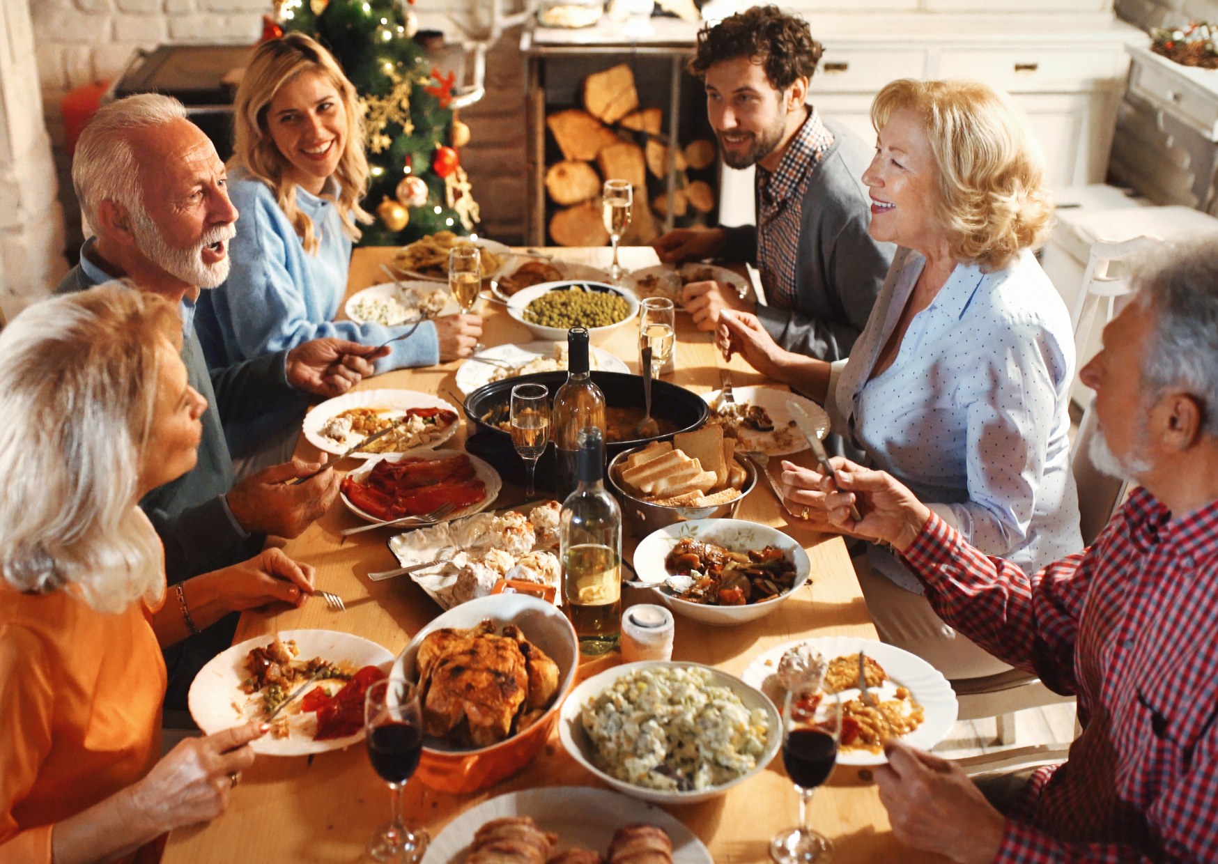 The European Dinner Party Expectation Americans Fail Every Time 3 dinner invitation