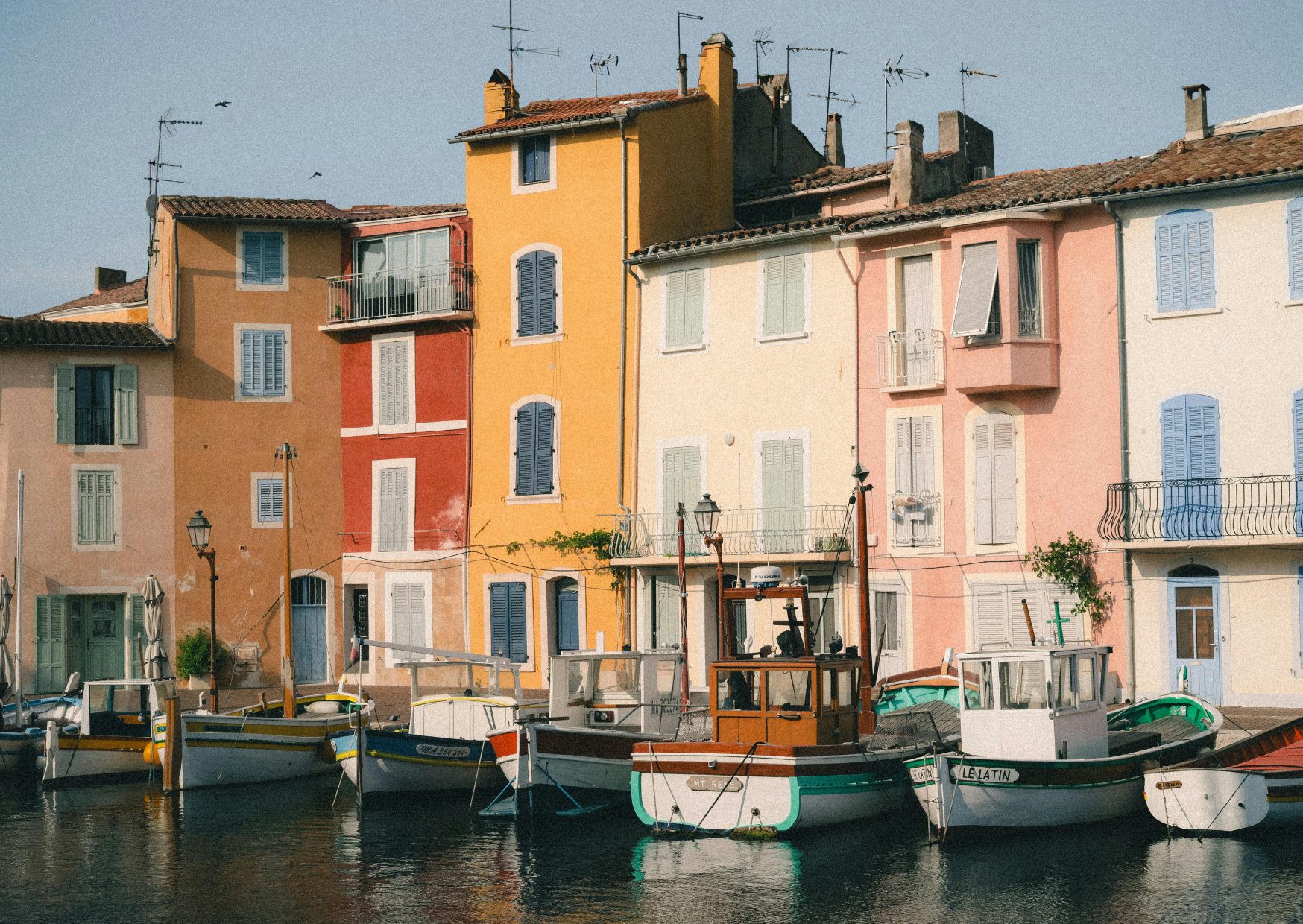 It’s Not the Language: This Is Why French People Keep Their Distance 8 french people 3