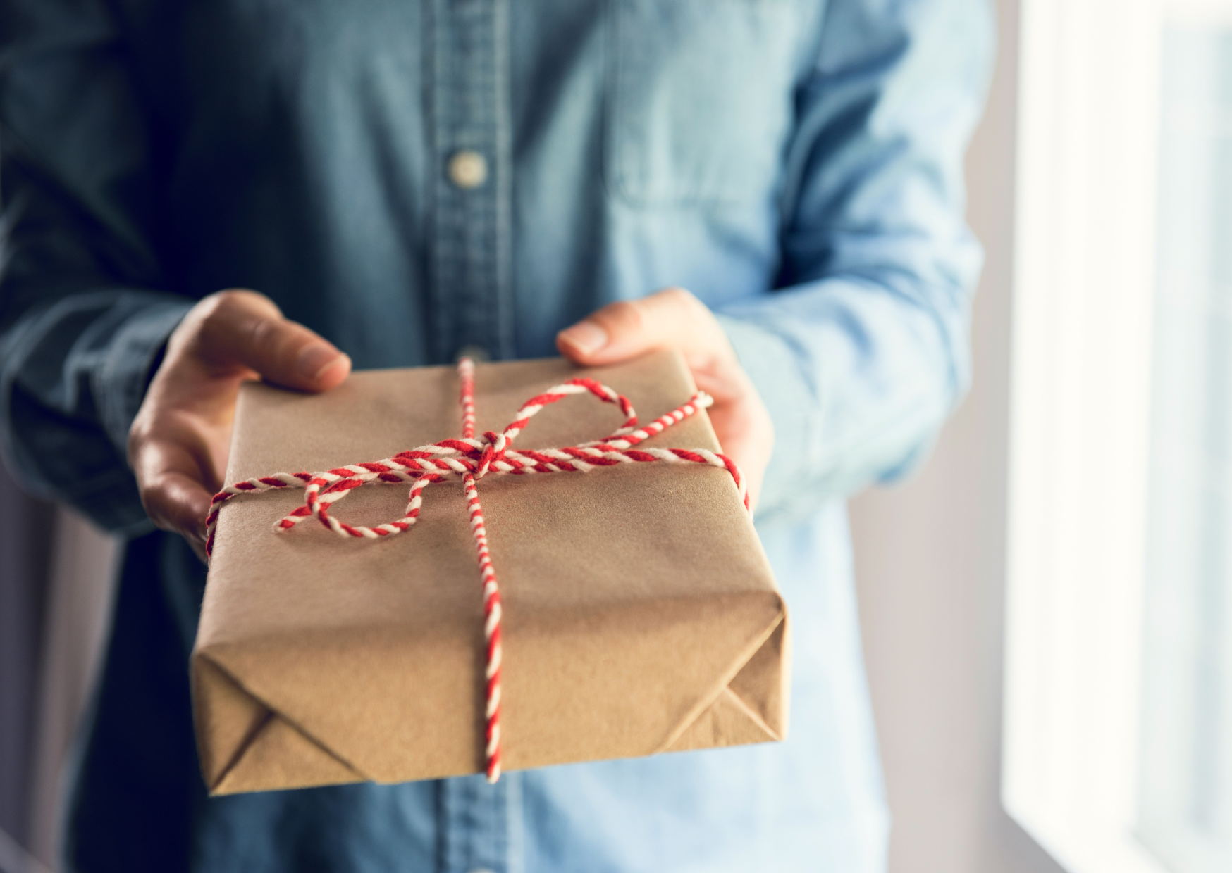 gifting a knife 3