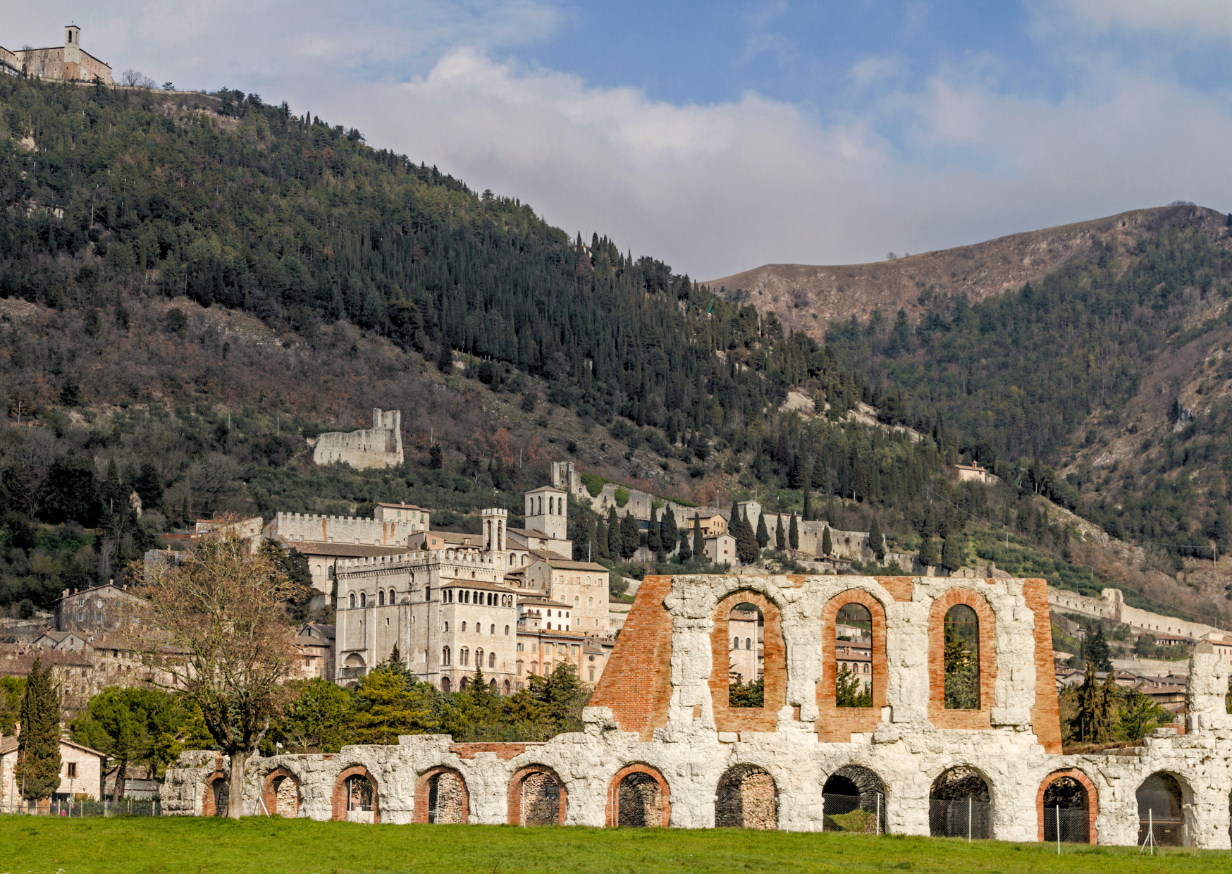 Americans Spend $5,000 A Month To Live Like This: Italians Spend €1,400 5 Italy Gubbio