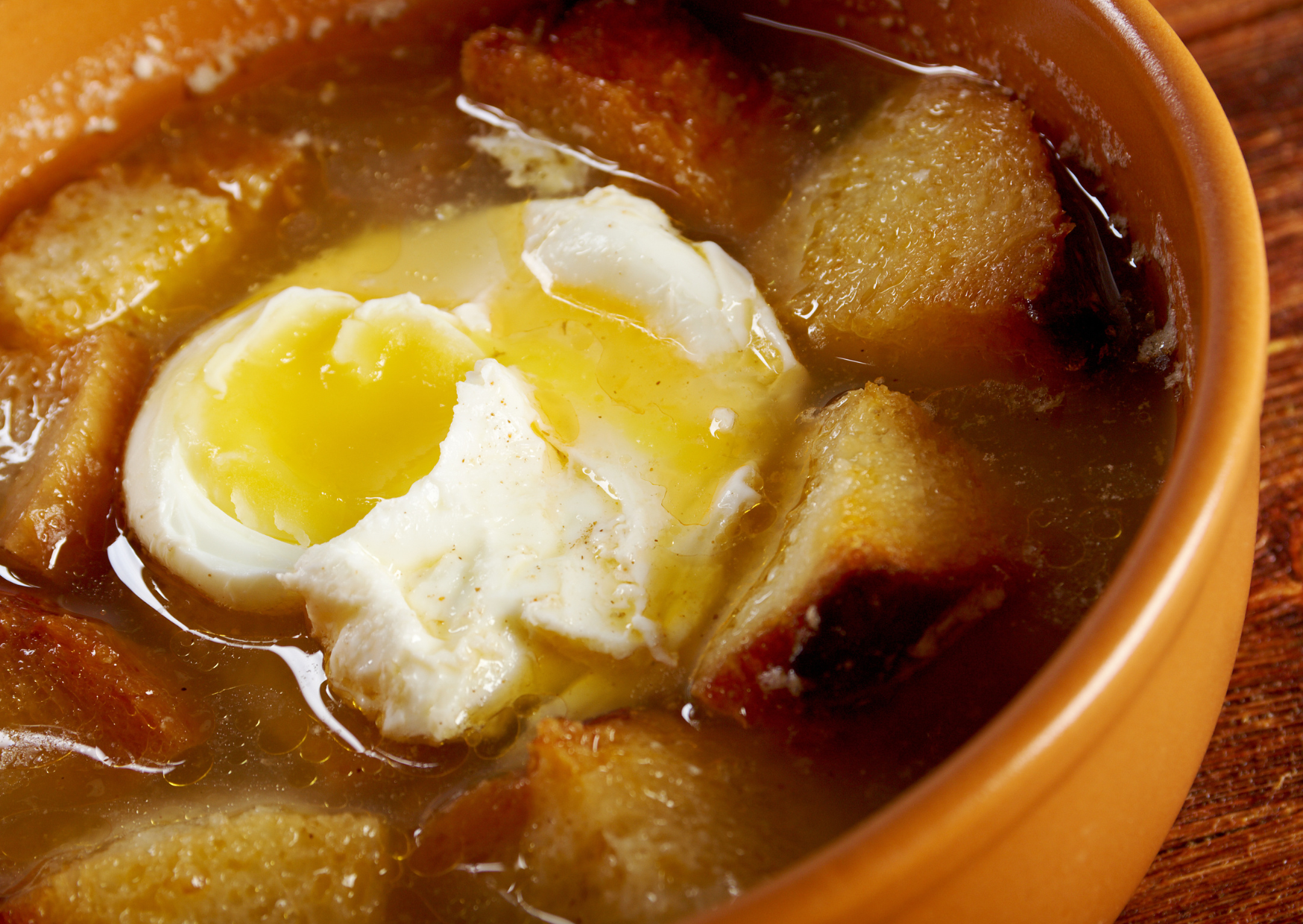 Spanish sopa de ajo 4