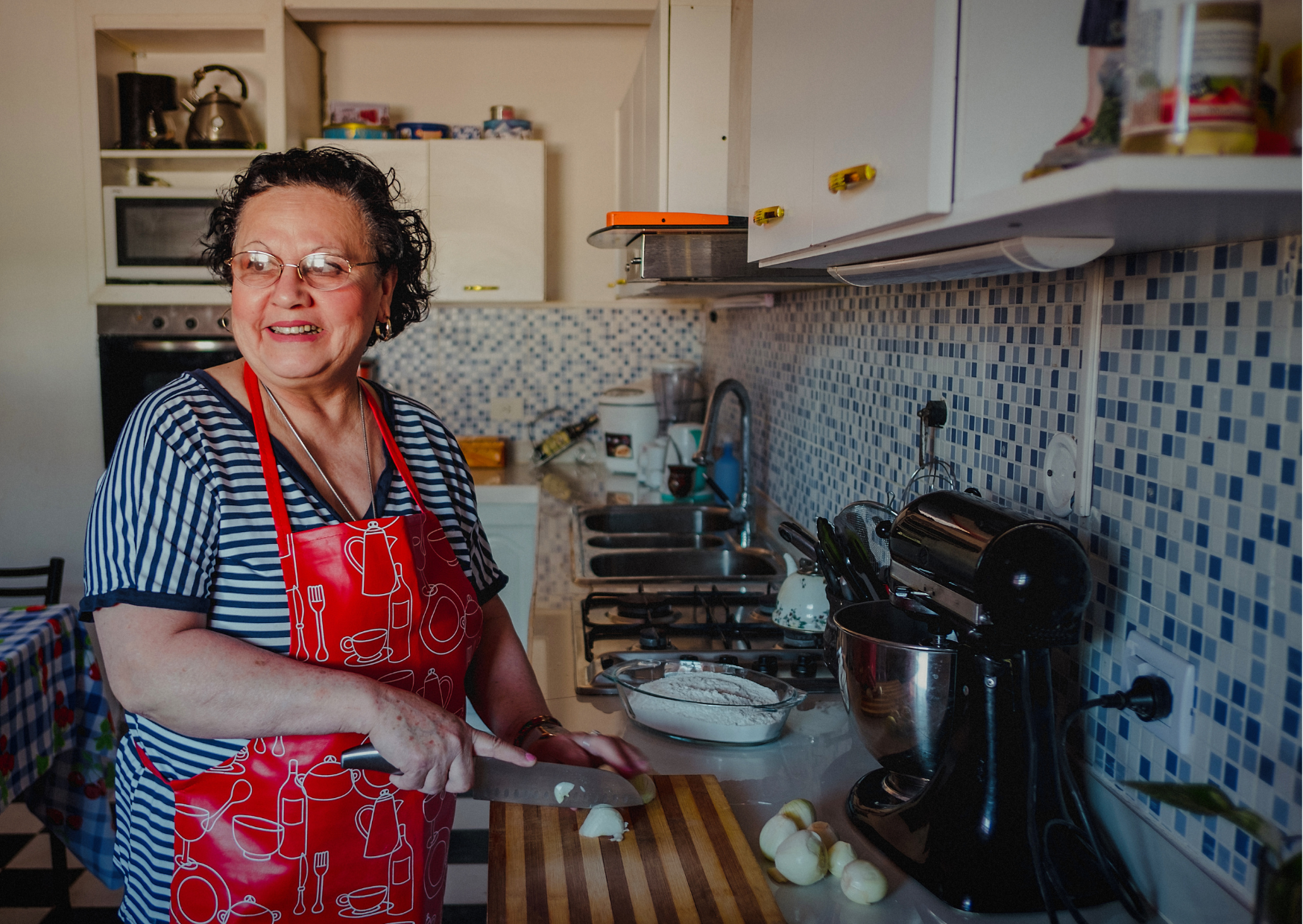 Why French Grandmothers Cook Differently: 8 Kitchen Habits French Grandmothers Follow That American Nutritionists Now Recommend 1 French grandmother 6