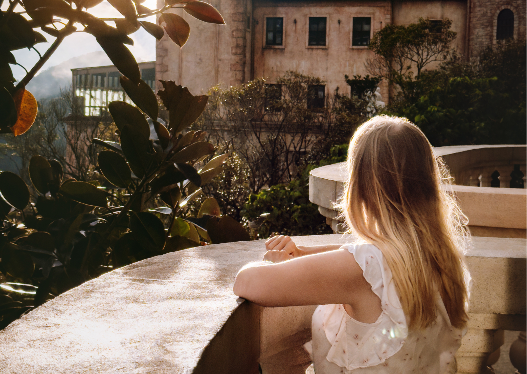 What YouTube Doesn’t Tell You About Moving Abroad 3 expats in Europe