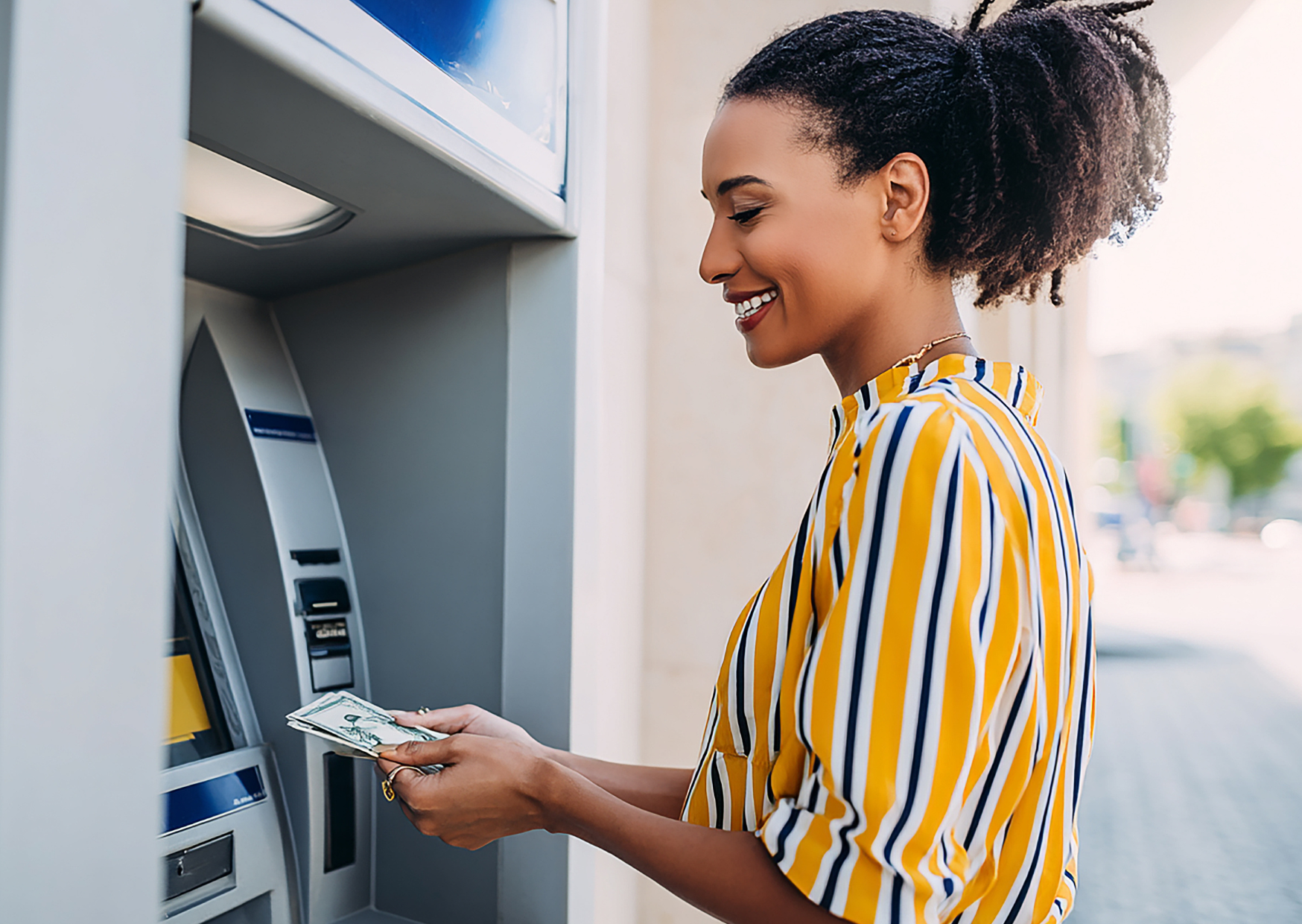 The ATM Fee Structure That Drains Americans €30 a Month 1 ATM