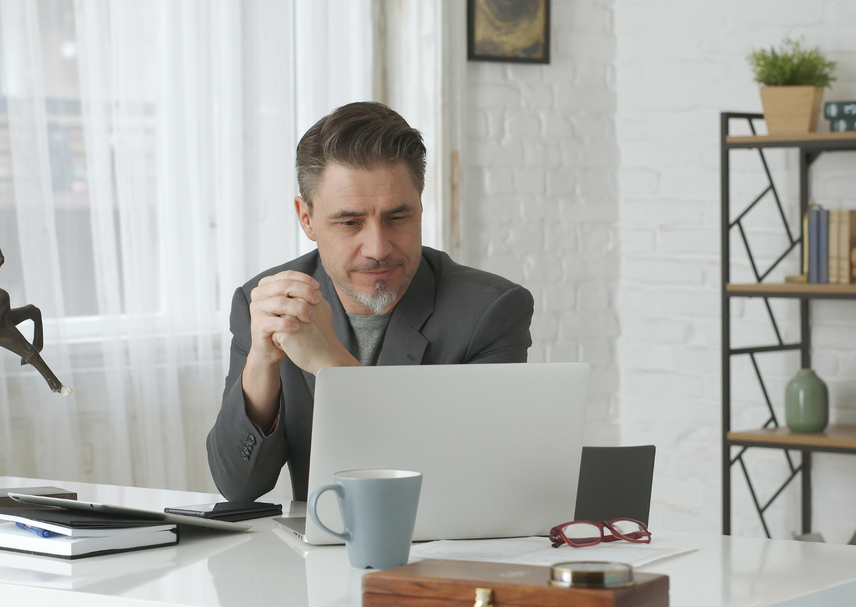 Why European Offices Close at 2pm and Don’t Reopen 5 European offices 3