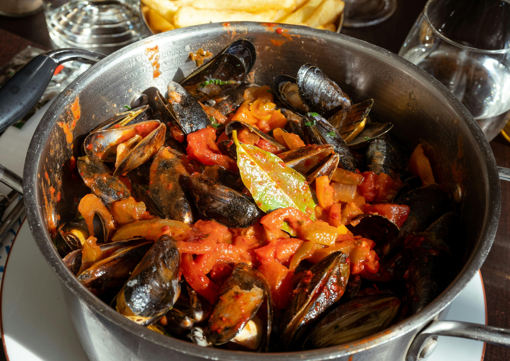 French Bistro Dishes Americans Skip: They’re Missing the Best Ones 7 french bistro food Moules marinieres
