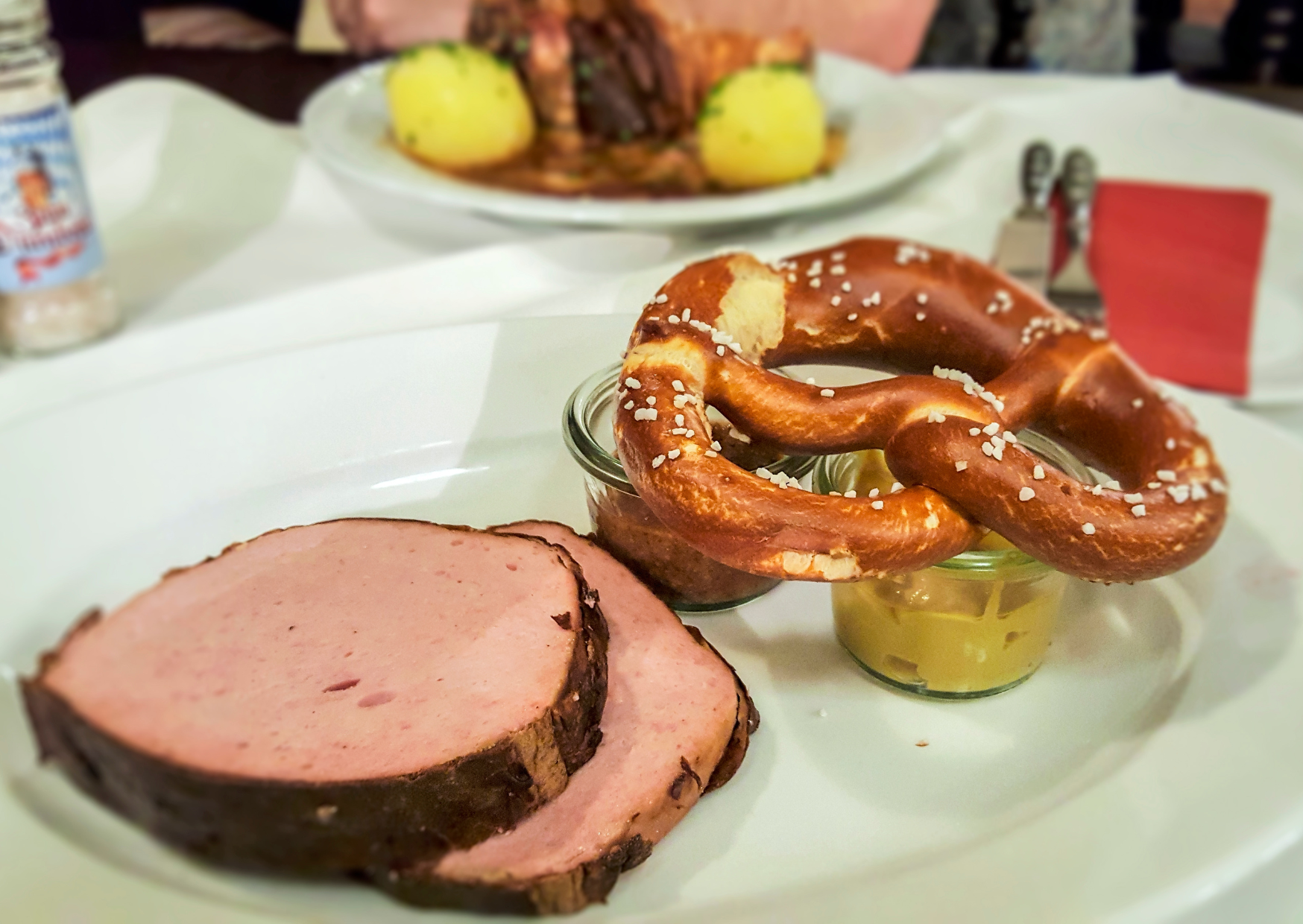5 German Dishes Tourists Order That Locals Haven’t Eaten Since Childhood 4 German Dishes Leberkase