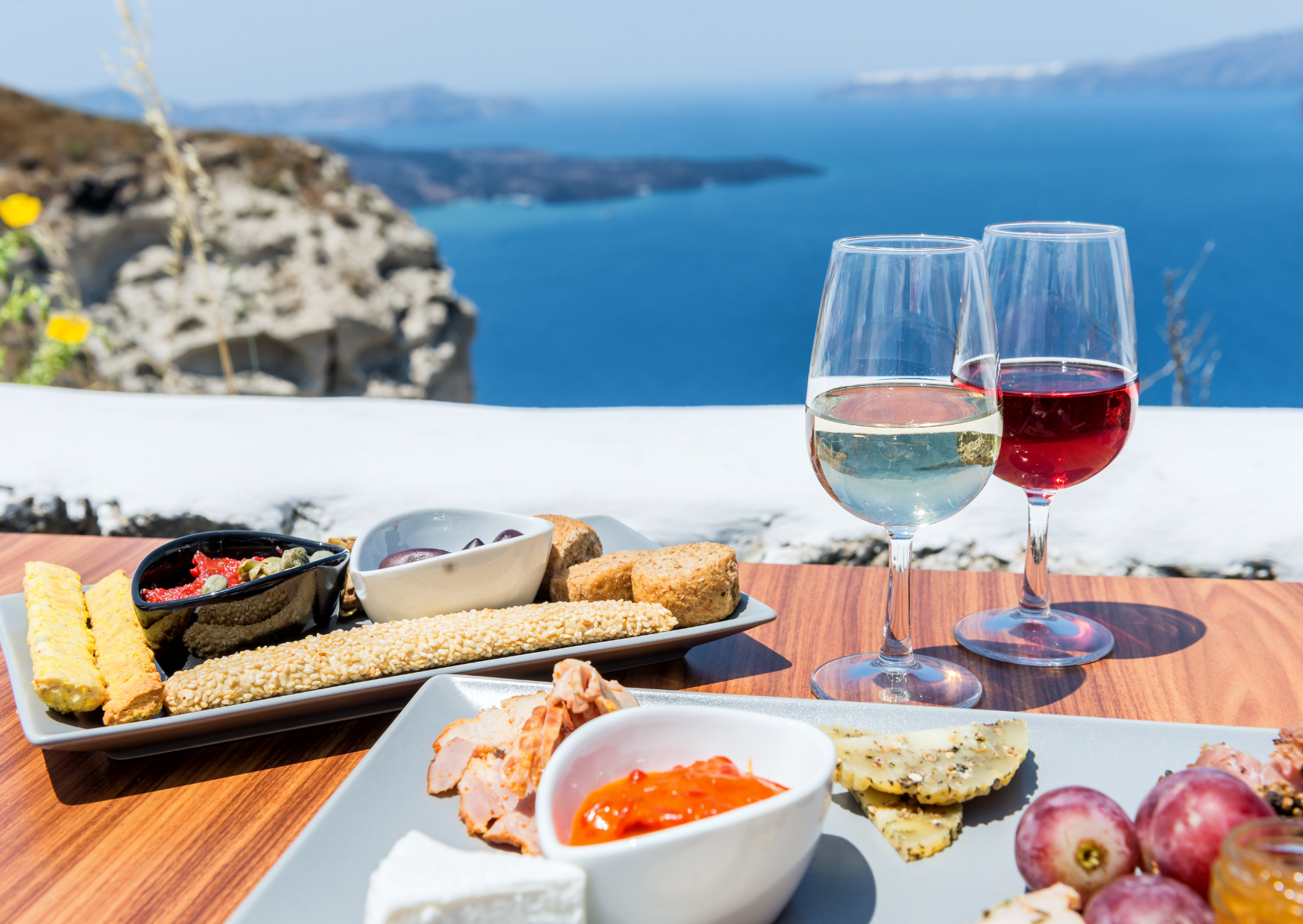 Forget Anti-Aging Supplements: The Greek Island Where Dementia Doesn't Exist And Diet Is the Reason 1 Greek life 3