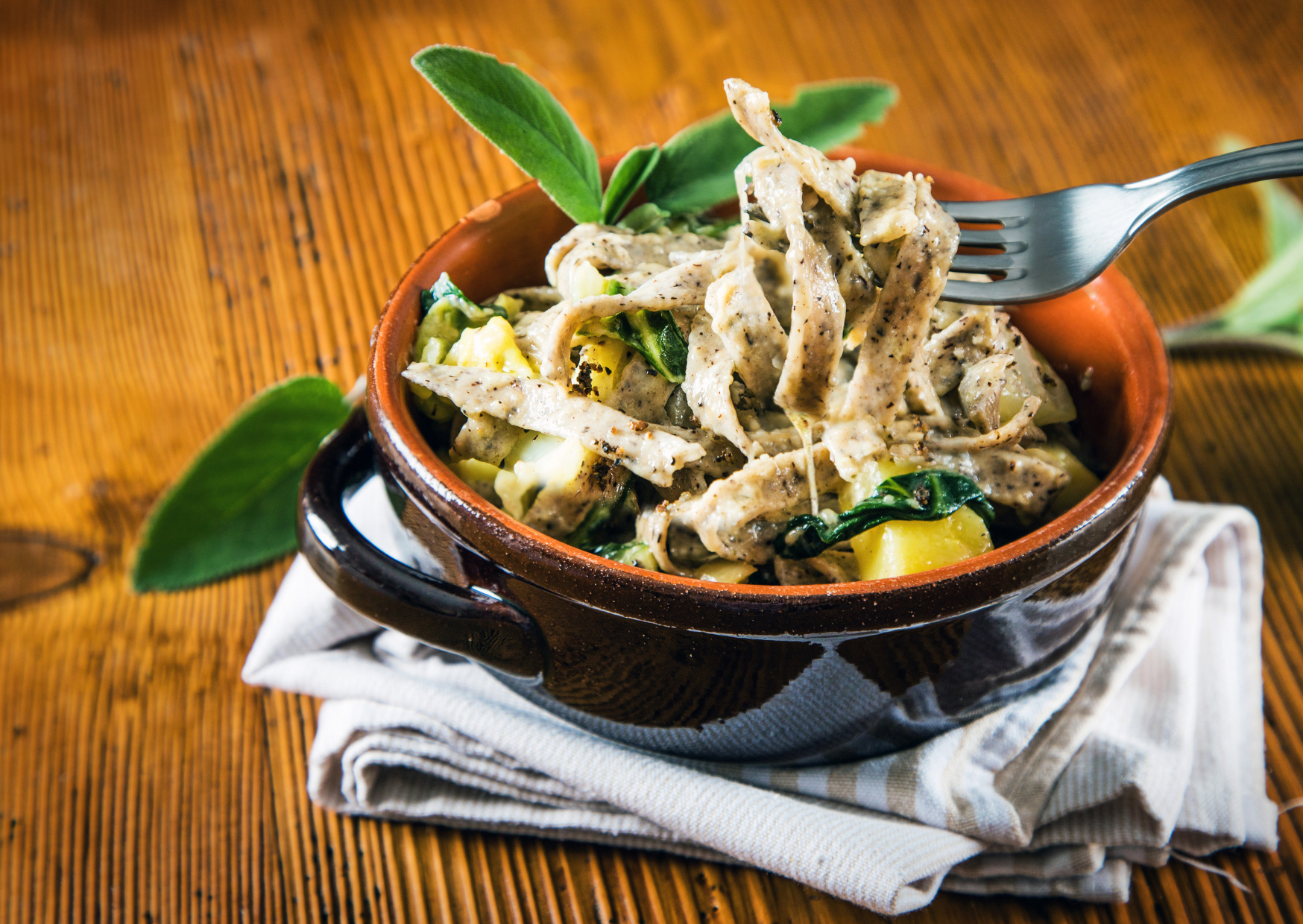 Stop Ordering These 5 Foods in Italy: 5 Italian Dishes That Instantly Make You Look Like a Tourist 2 Pizzoccheri Italian Dishes