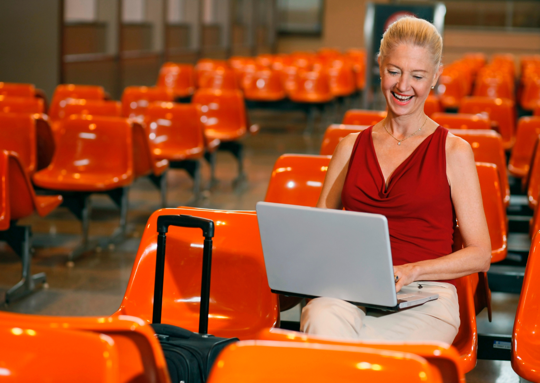 The Airport Lounge Access Most Americans Don't Know They Already Have: How to Get Airport Lounge Access Before Your Next Flight 6 airport lounge 2