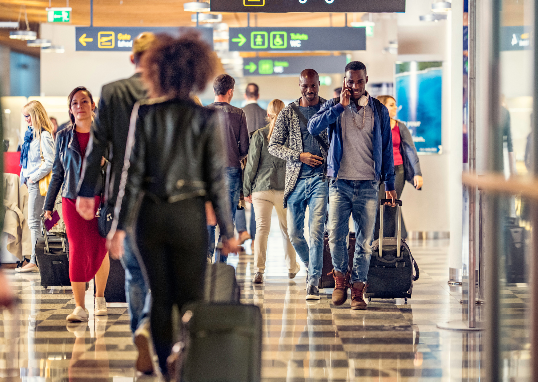 The Airport Lounge Access Most Americans Don't Know They Already Have: How to Get Airport Lounge Access Before Your Next Flight 1 airport lounge 6