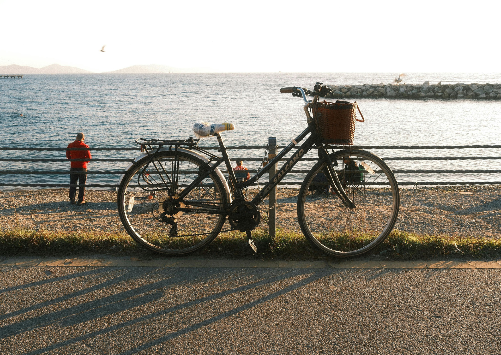 11 Things Europeans Never Buy New: Americans Replace Them Every Year 4 replace 4