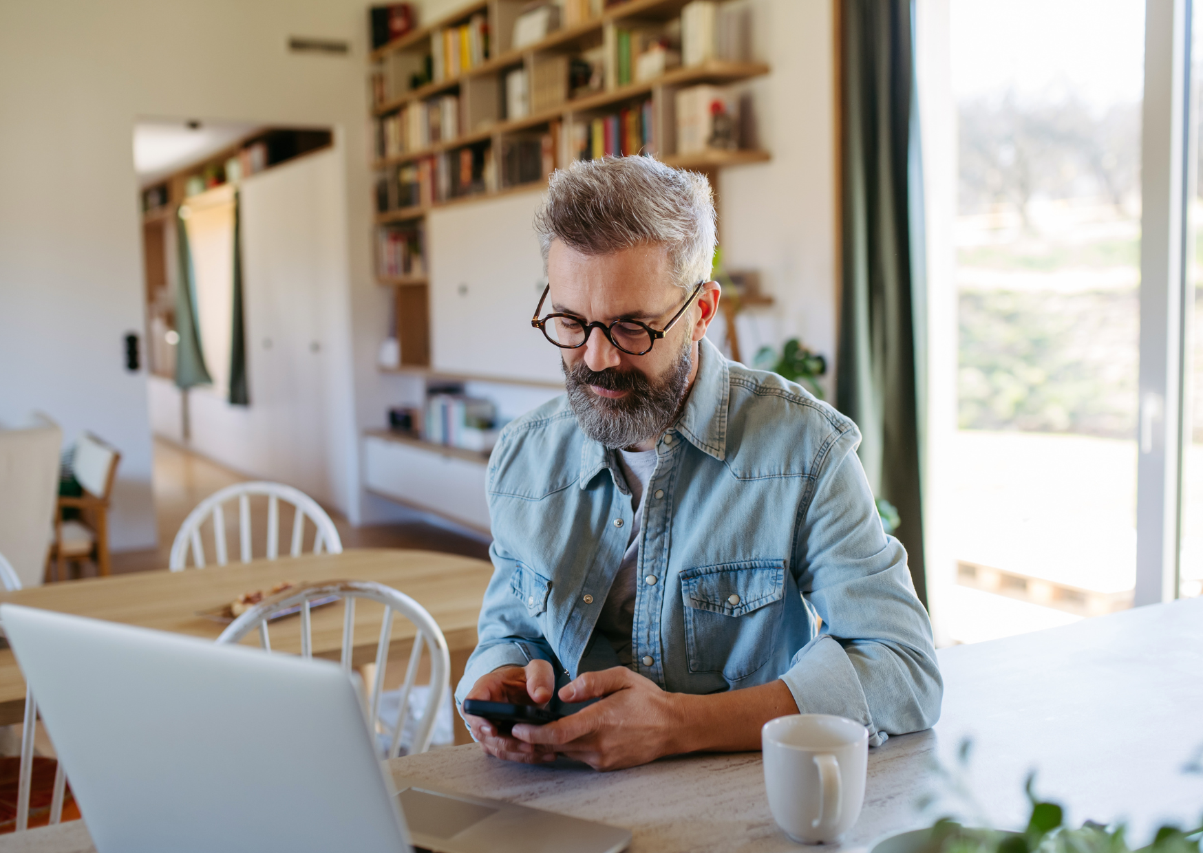 Spain Has a 37.5-Hour Work Week: Americans Work 47. What the Extra Hours Actually Cost You 1 working with the laptop 4