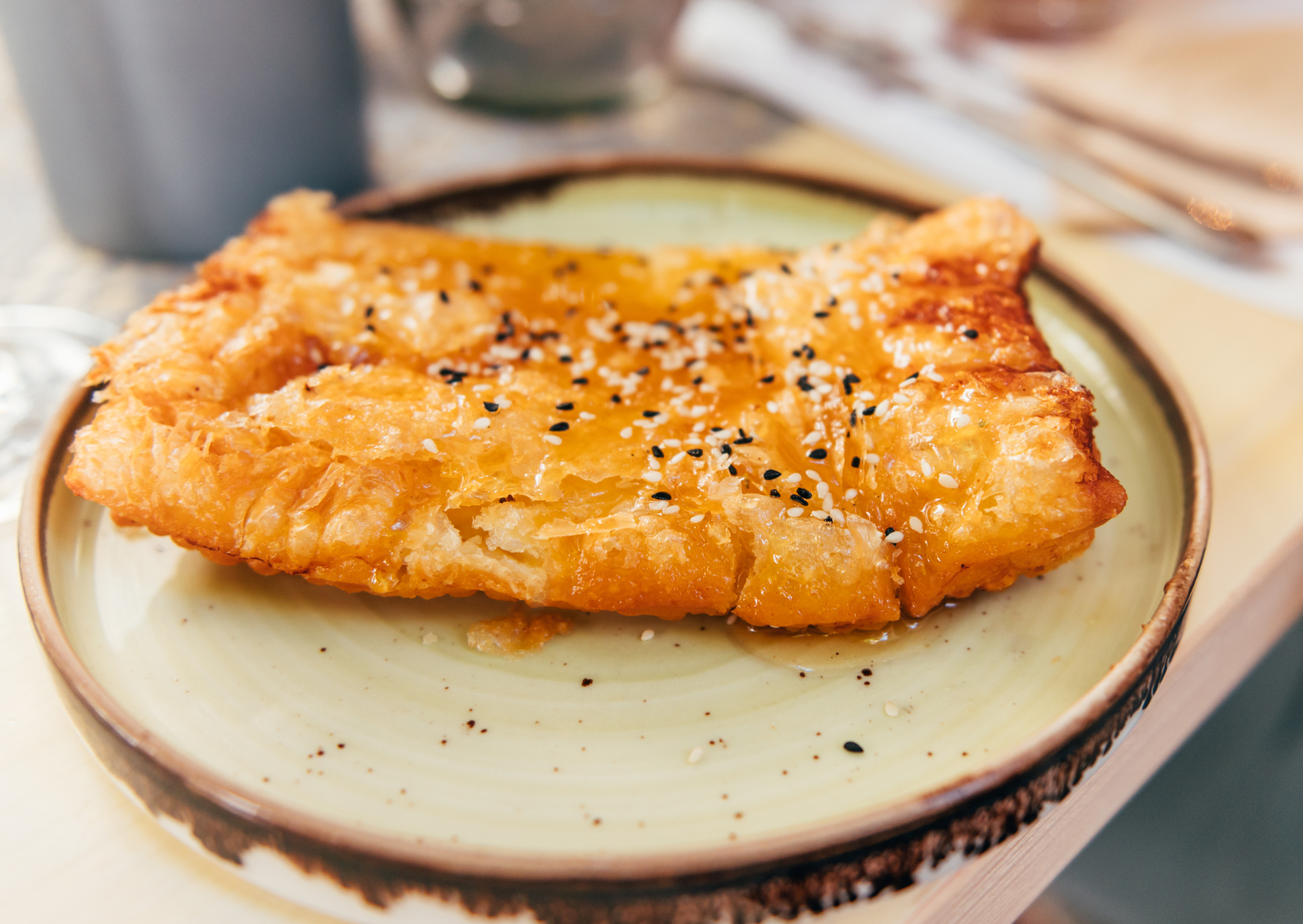 5 Tourist-Trap Greek Foods Locals Rarely Touch: What To Order Instead 3 greek dishes Cheese Saganaki
