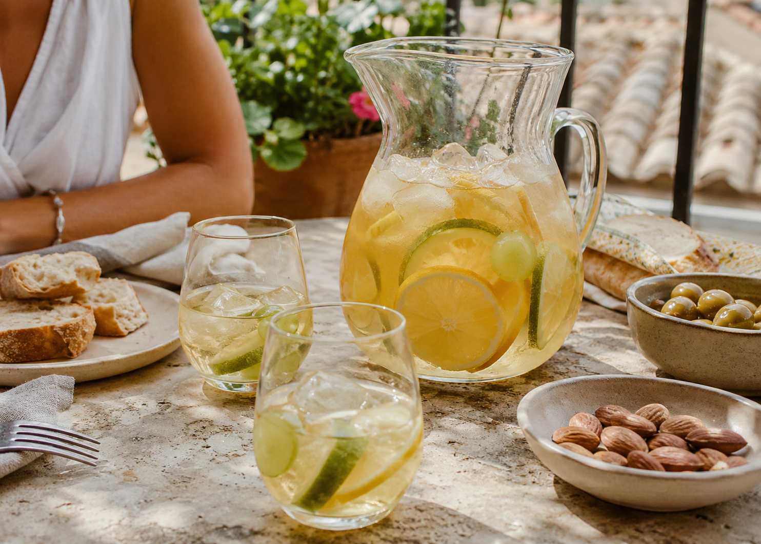 How To Make Spanish Sangria Blanca: The Lighter White-Wine Version For Hot Afternoons 2 Sangria Blanca 5
